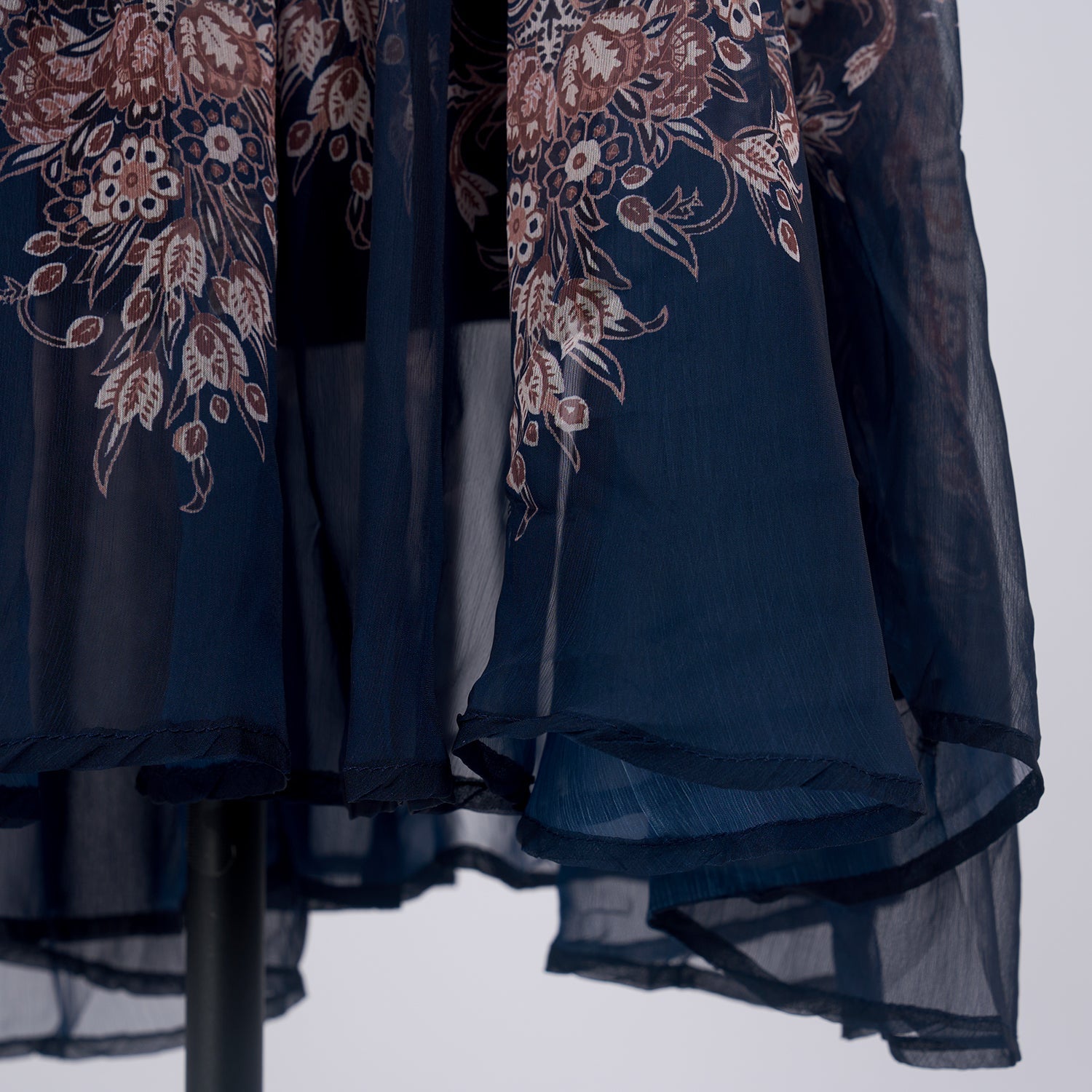 Light Luxury Elegant Retro Printed Long Sleeve Scarf Elegant Dress Two