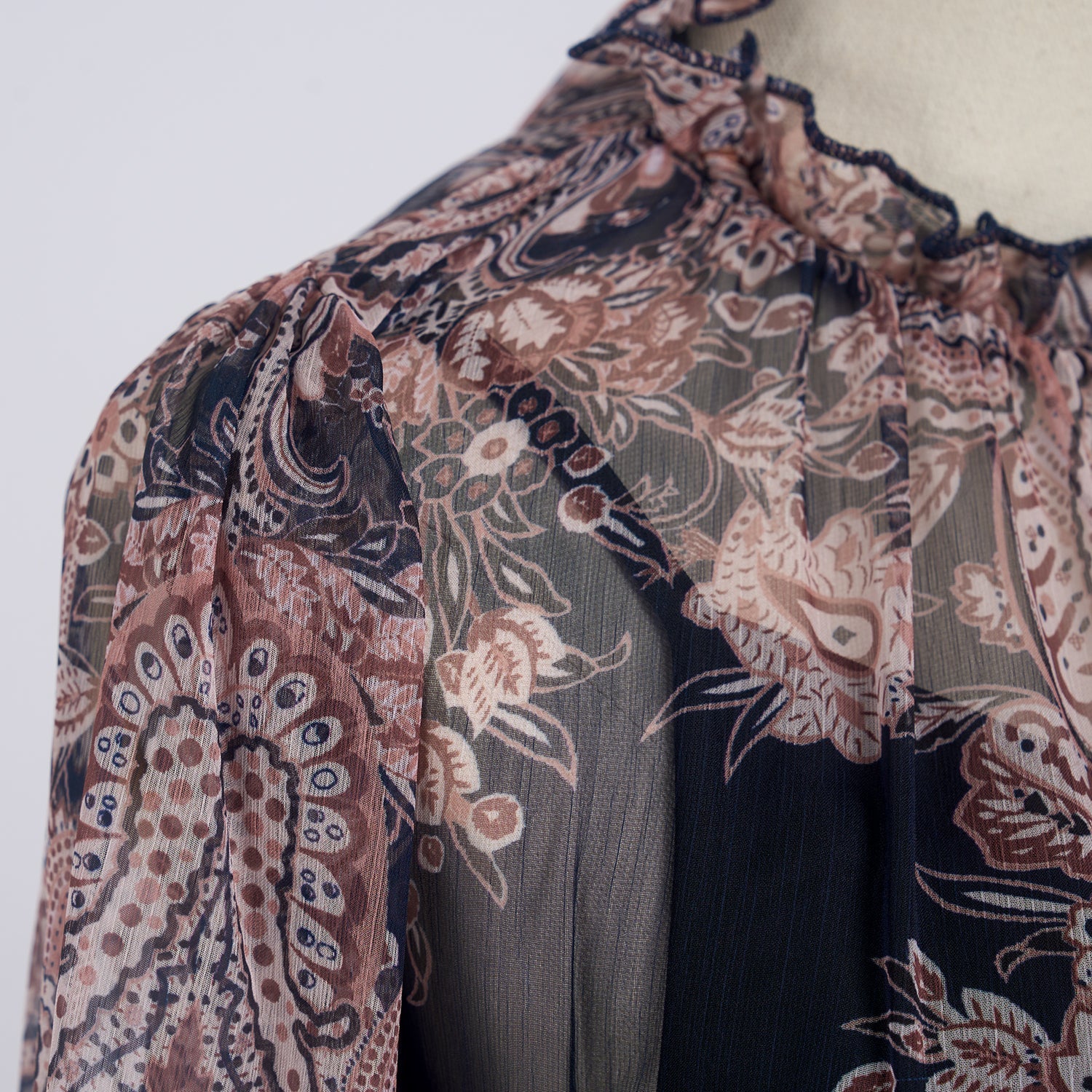 Light Luxury Elegant Retro Printed Long Sleeve Scarf Elegant Dress Two