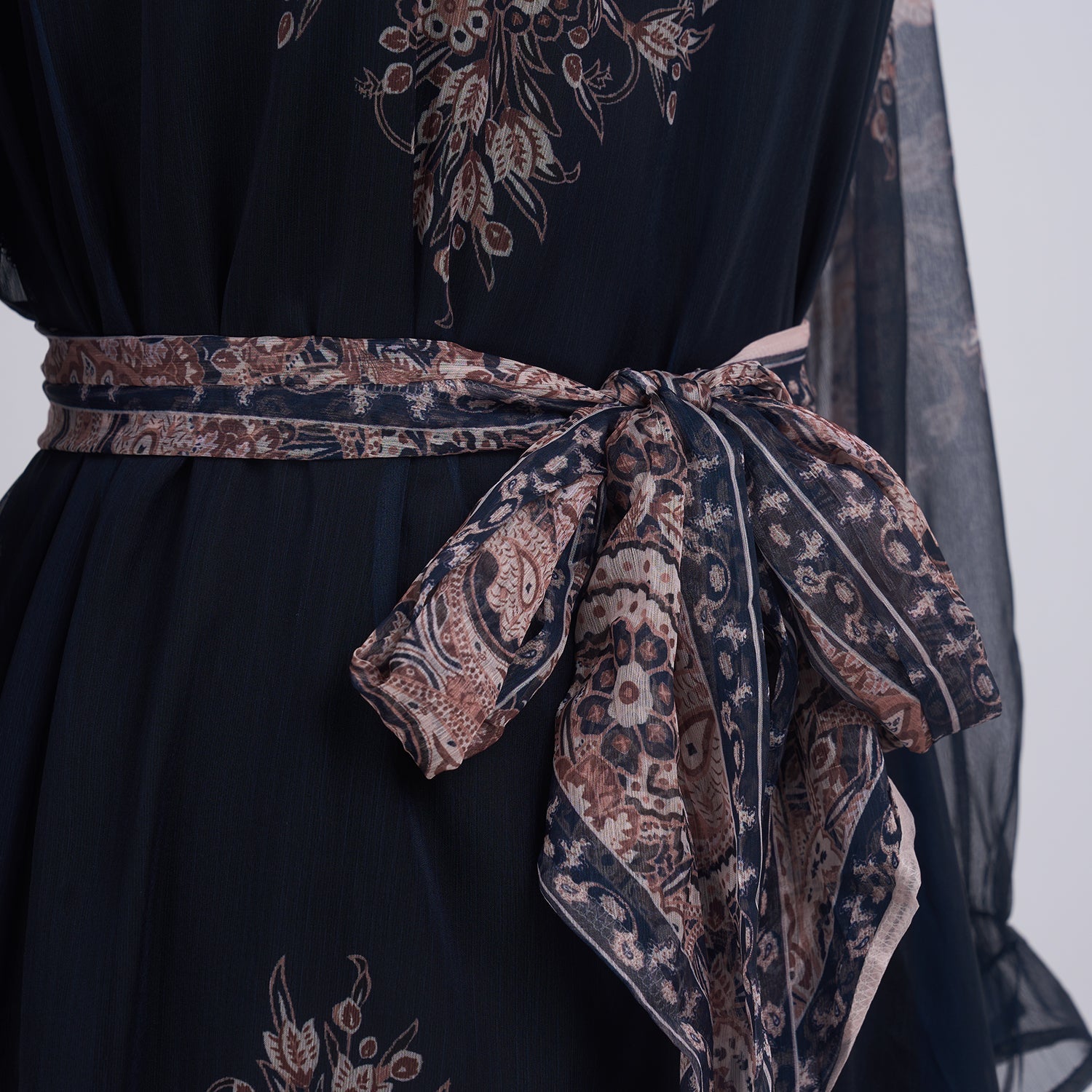 Light Luxury Elegant Retro Printed Long Sleeve Scarf Elegant Dress Two