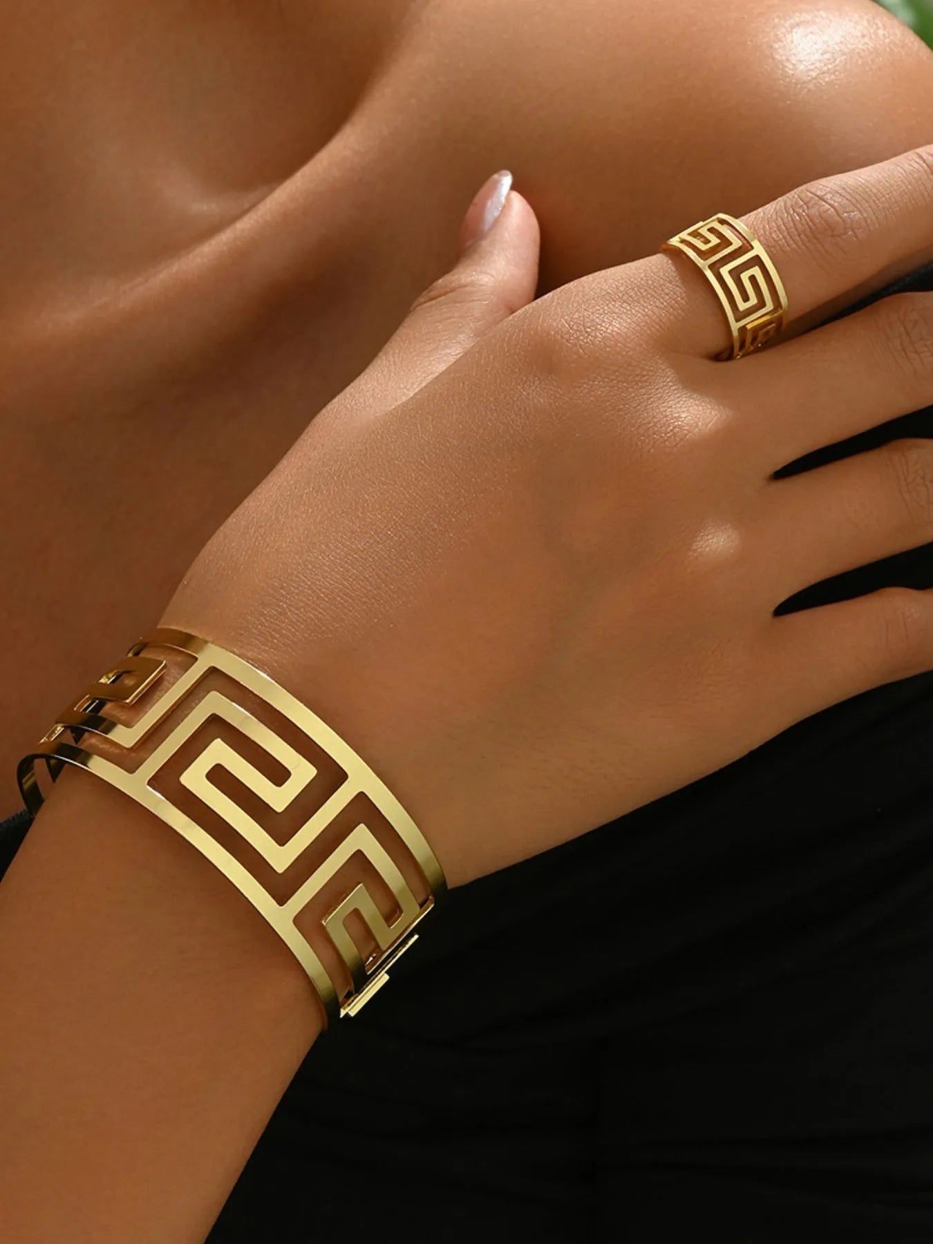 18K Gold-Plated Geometric Bracelet and Ring Jewelry Set