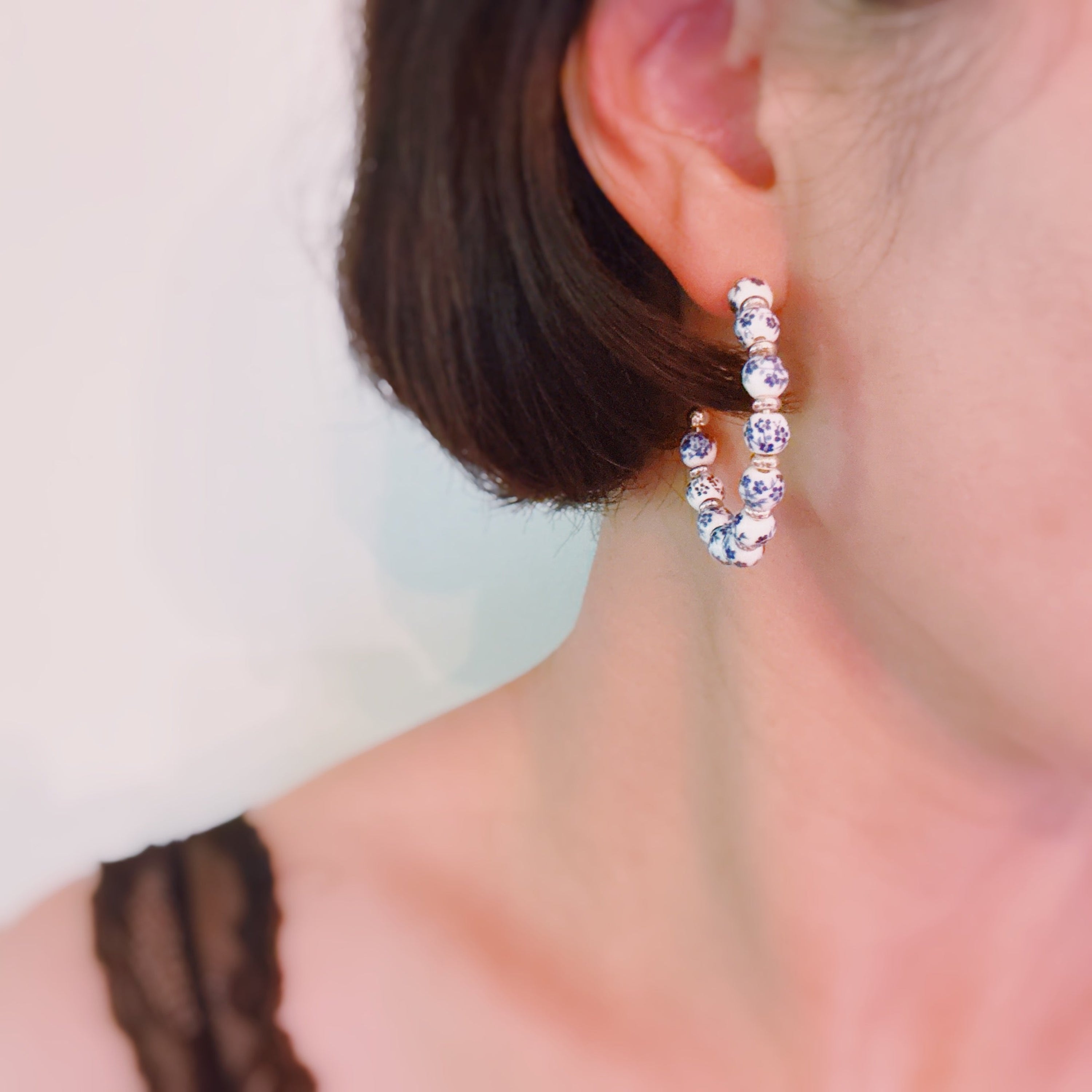 Blue Bloom Floral Hoop Earrings – Elegant Hoops with Soft Blue Flower