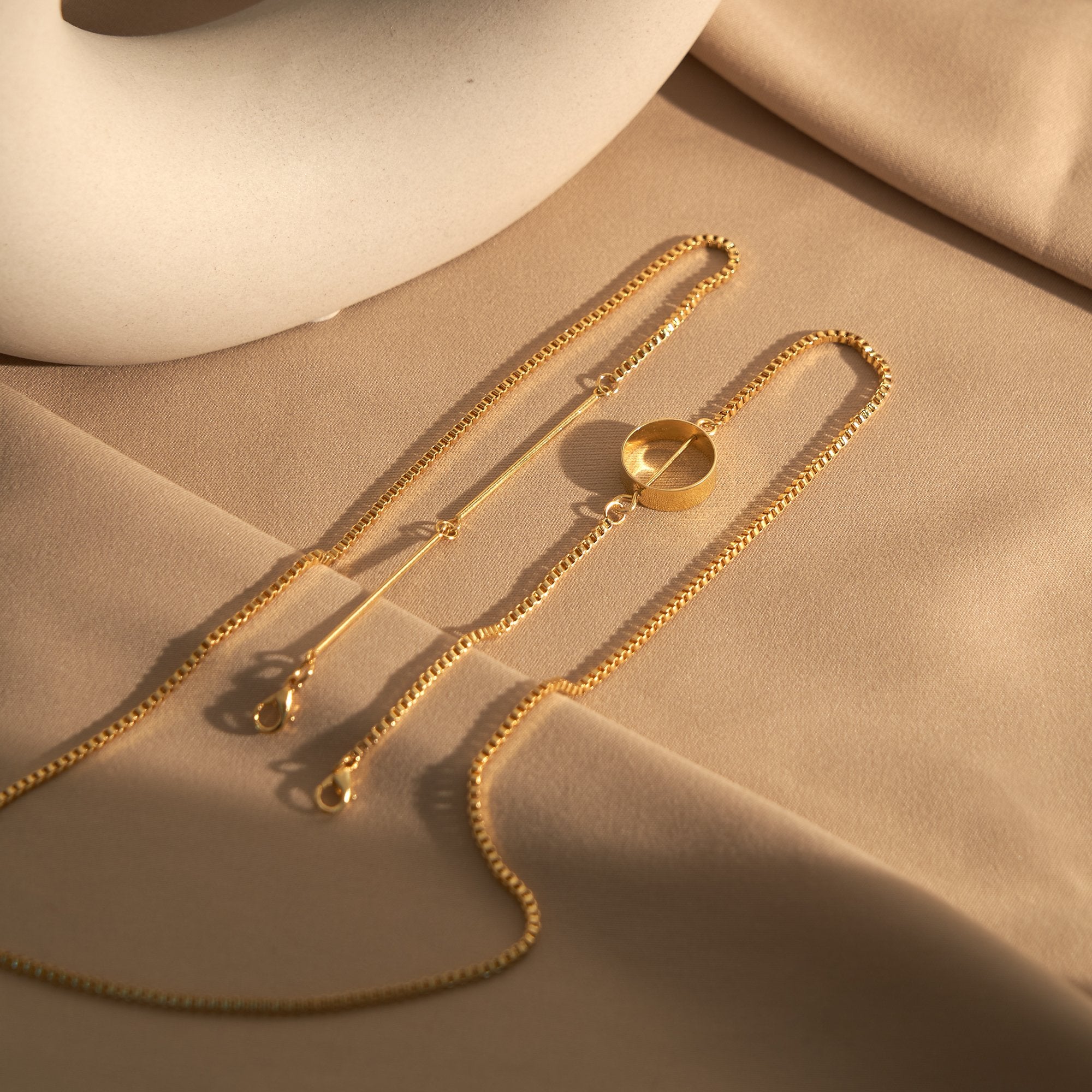 The Ring Sunglass Chain