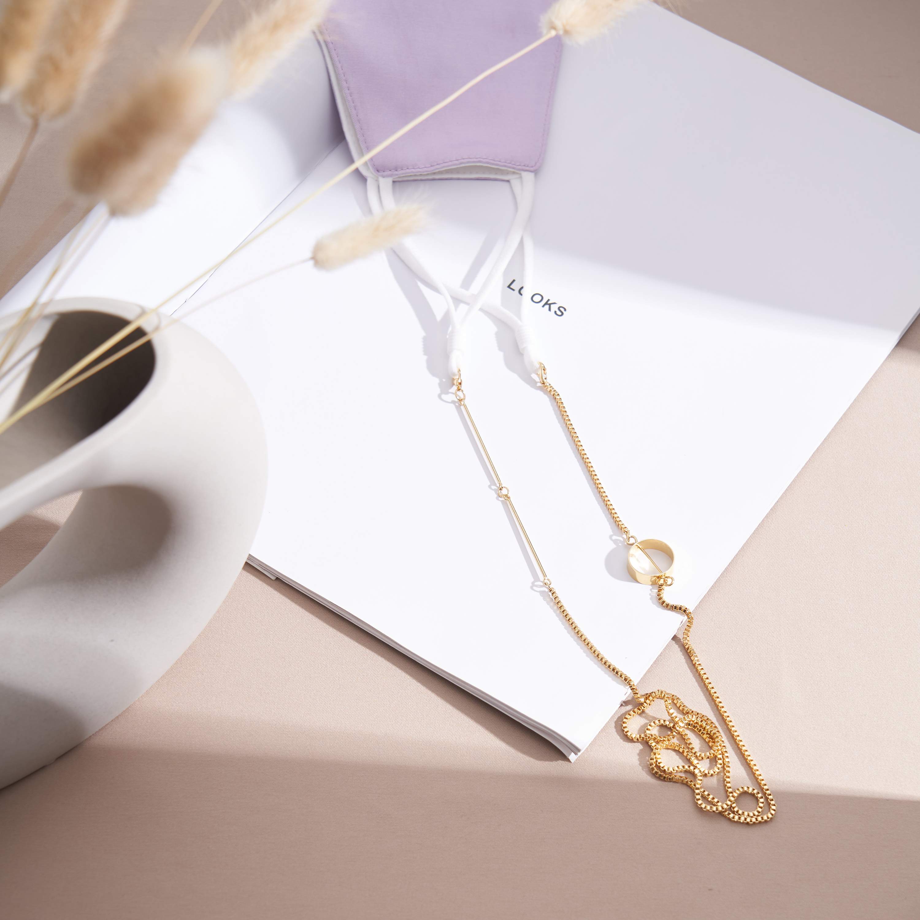 The Ring Sunglass Chain