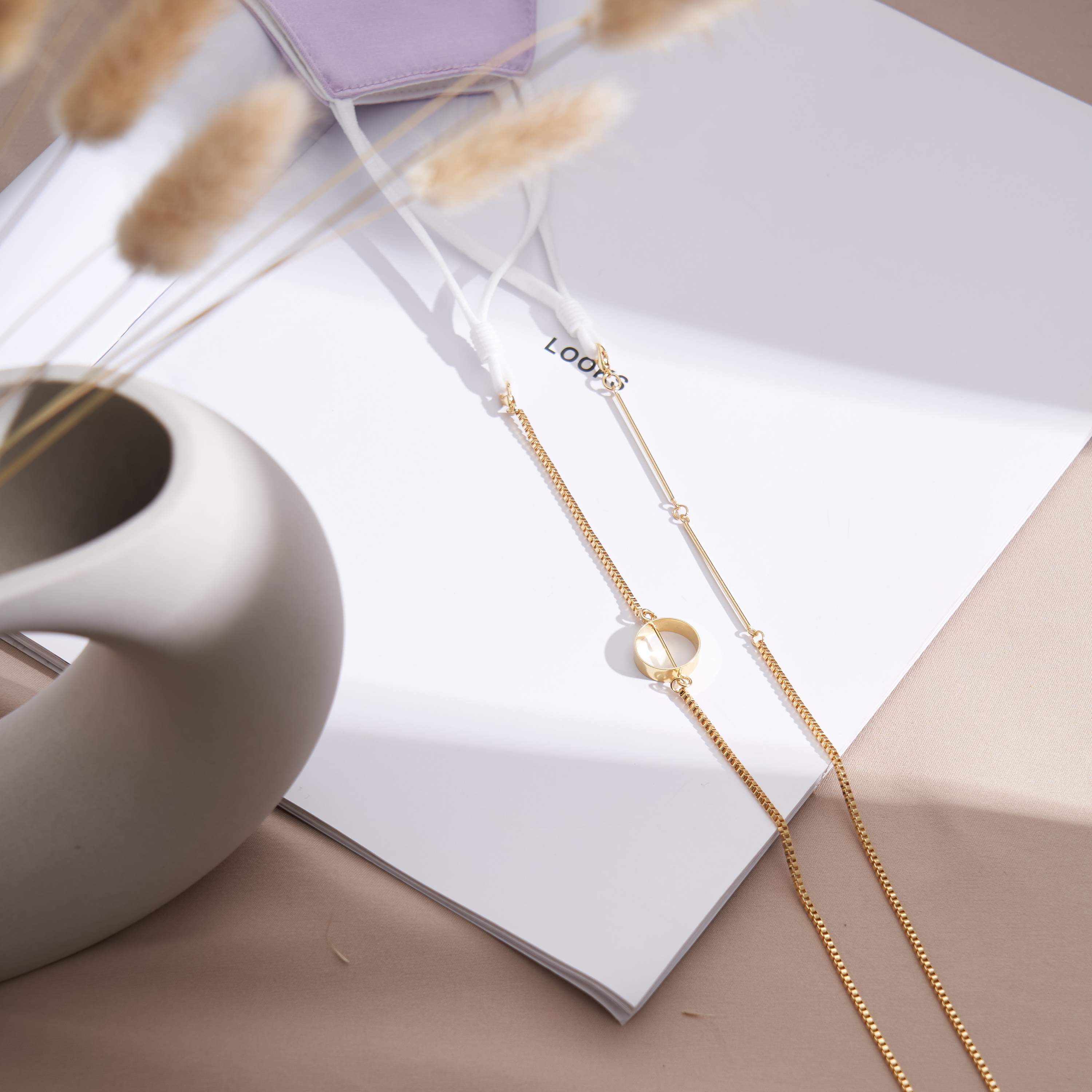 The Ring Sunglass Chain