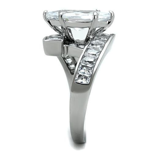 TK1754 - High polished (no plating) Stainless Steel Ring with AAA