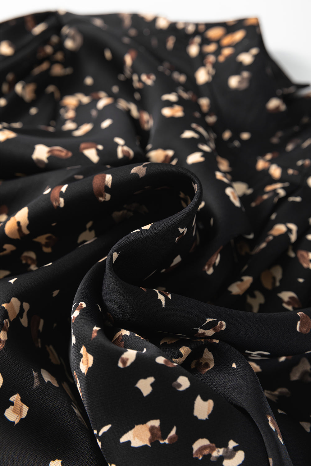 Leopard Lantern Sleeve Pleated Blouse