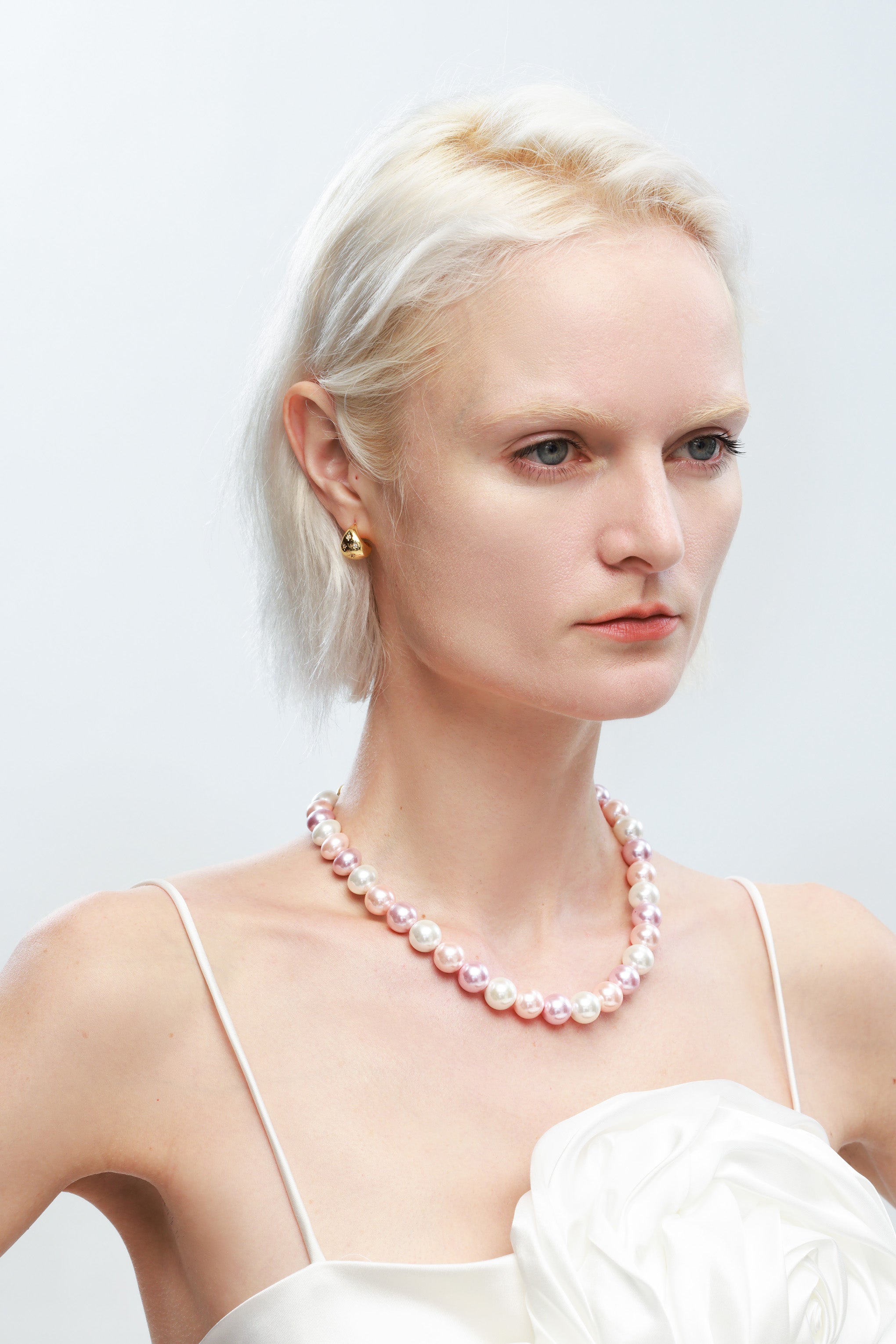 Pink Shell Pearl Necklace with Gem-Encrusted  Carabiner Lock (Large)