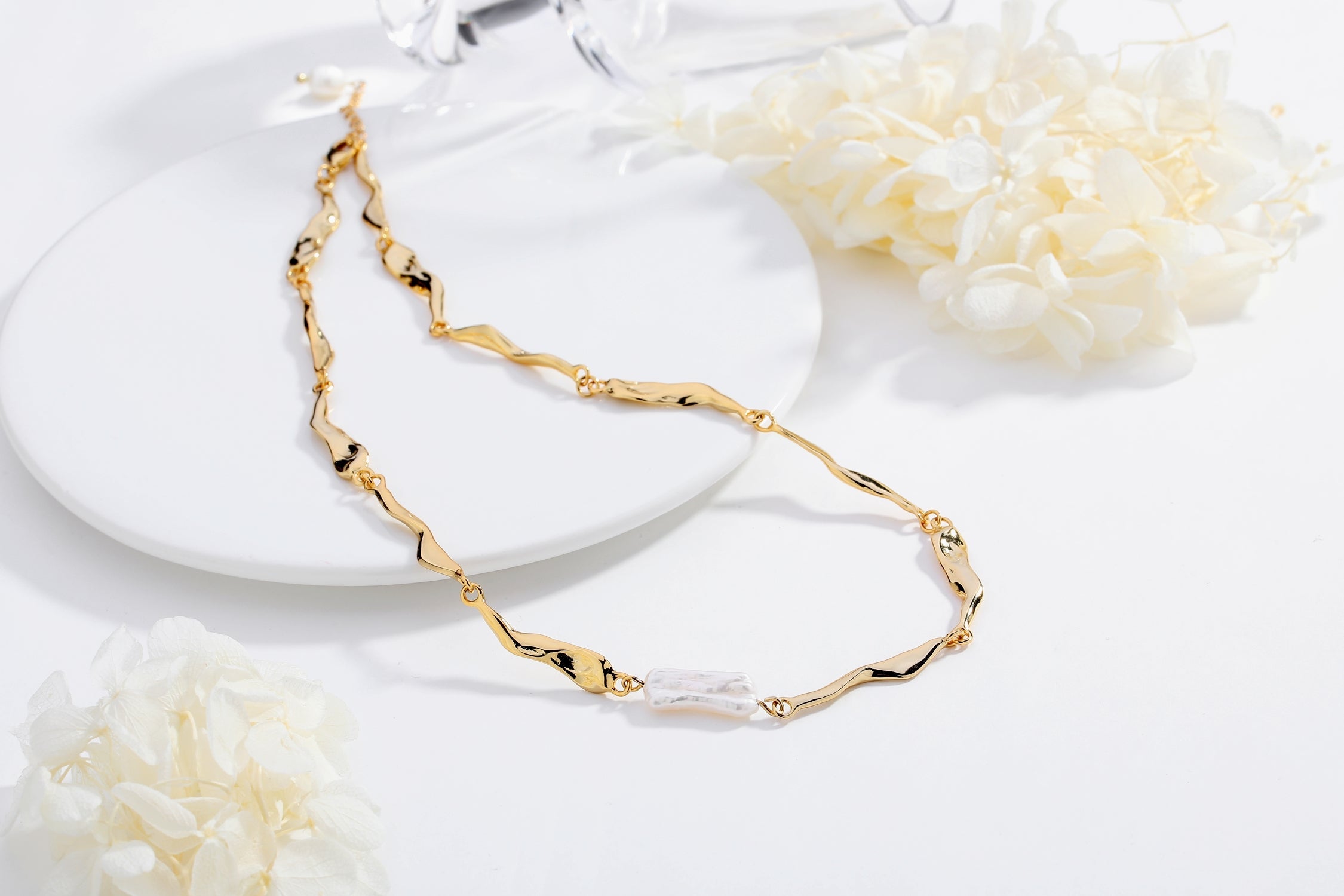Molten Baroque Pearl Necklace