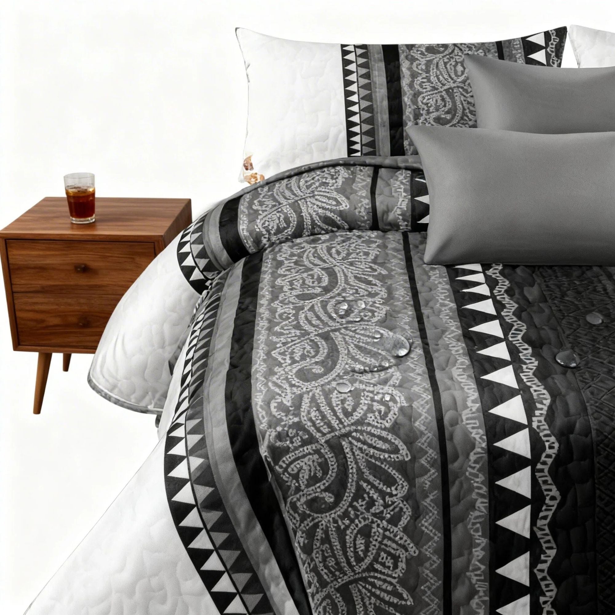 3-Piece Black & White Tribal Pattern Bedding Set (Queen/King/Cal King)