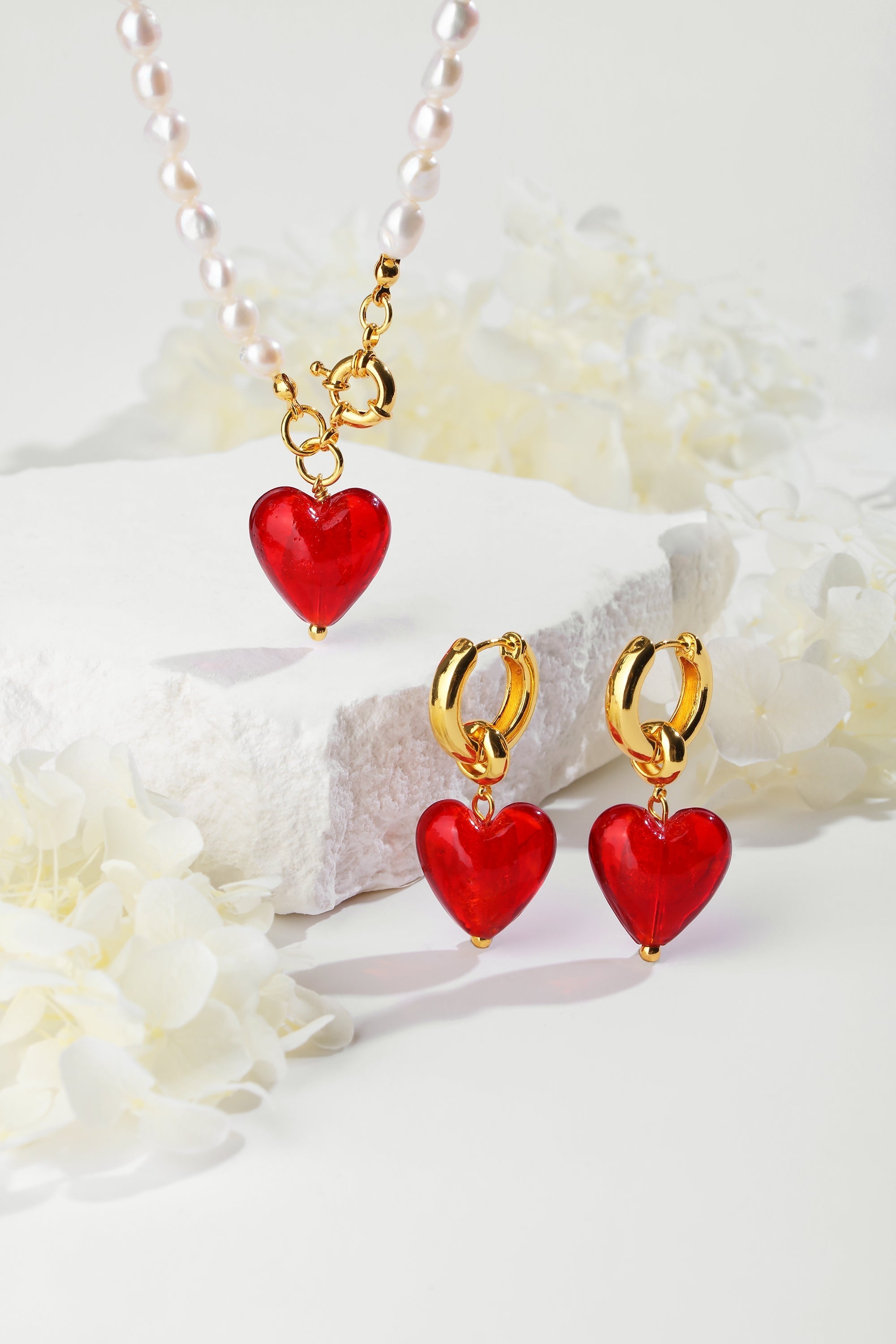 Esmée Red Murano Heart Pendant Pearl Necklace