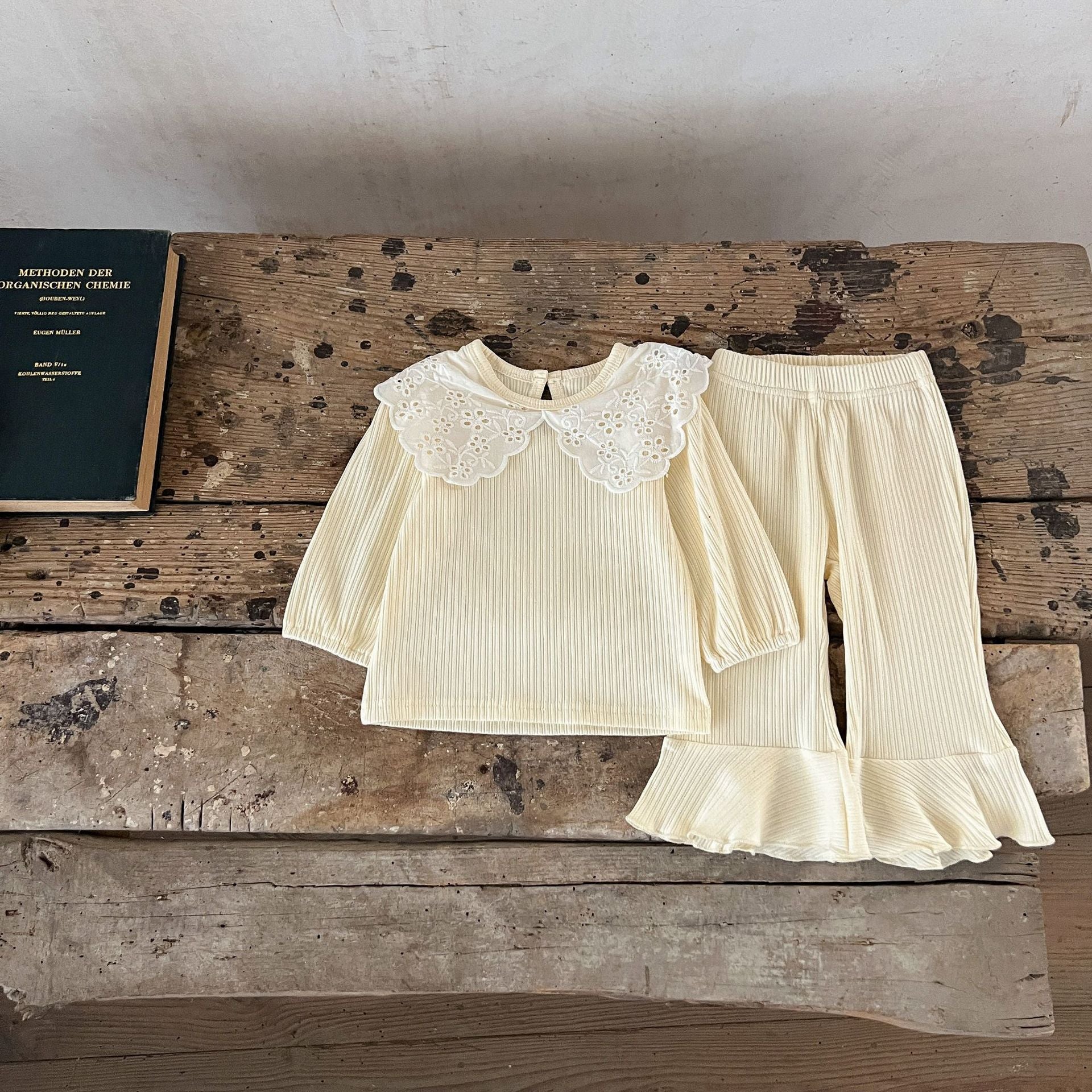 Spring Baby Kids Girls Hollow-Out Collar Top And Flared Pants Clothing